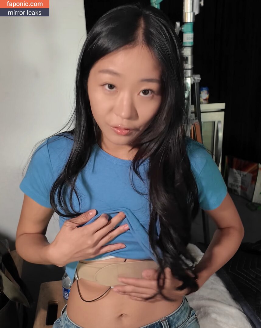 Evelyn Ha, eveee9, hjevelyn Сливы ню OnlyFans Фото #13