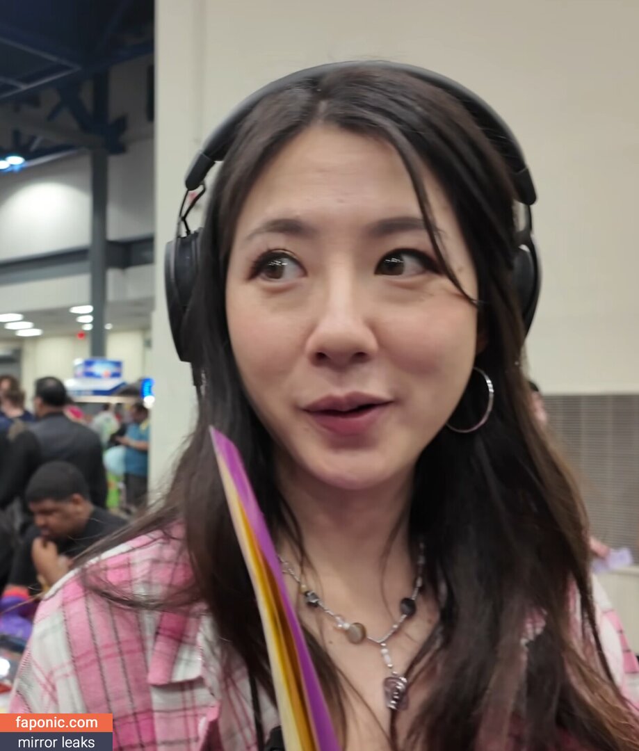 Fuslie, Leslie Сливы ню  Фото #925