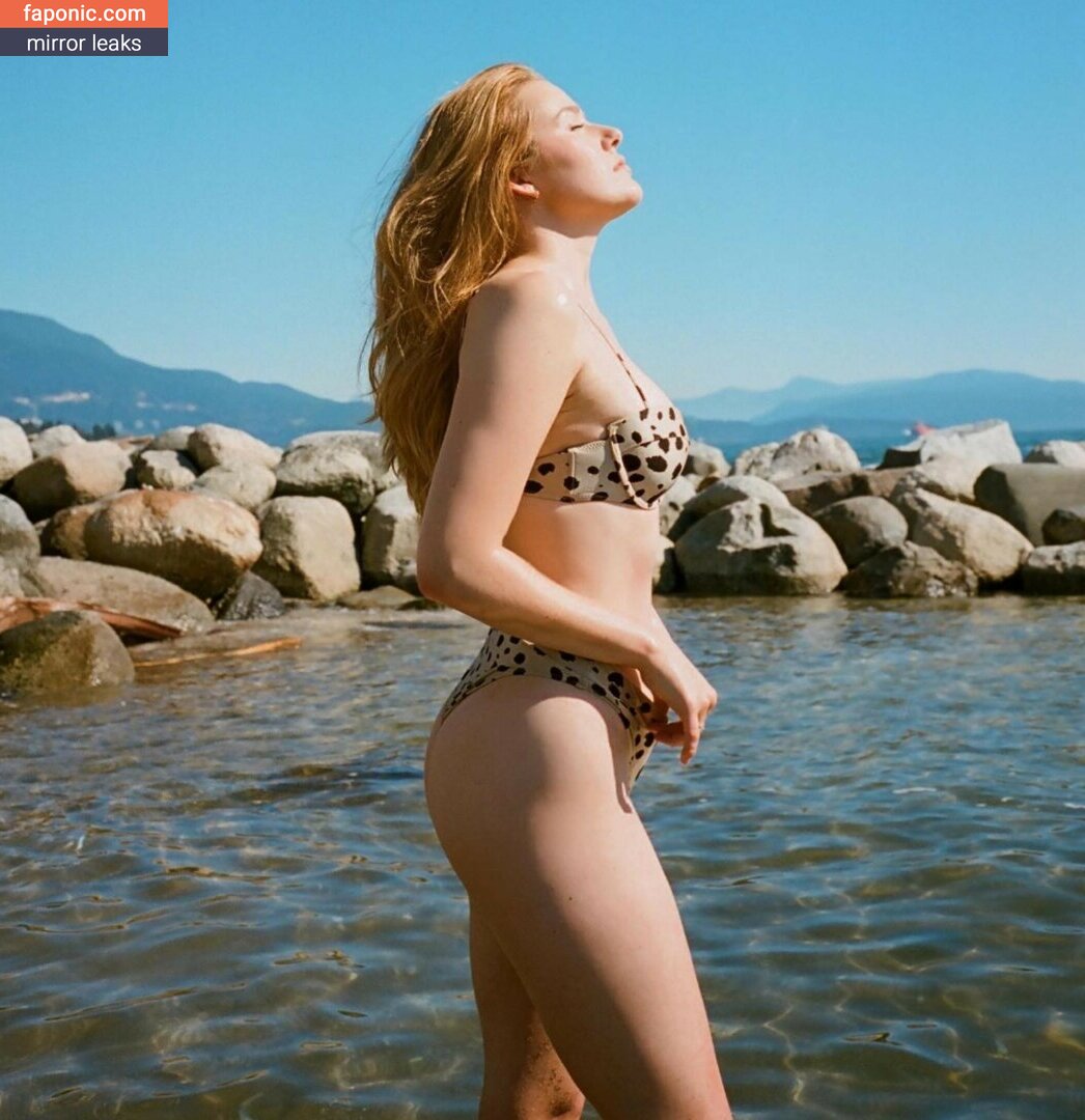Kennedy McMann, kennedymcmann Сливы ню  Фото #7