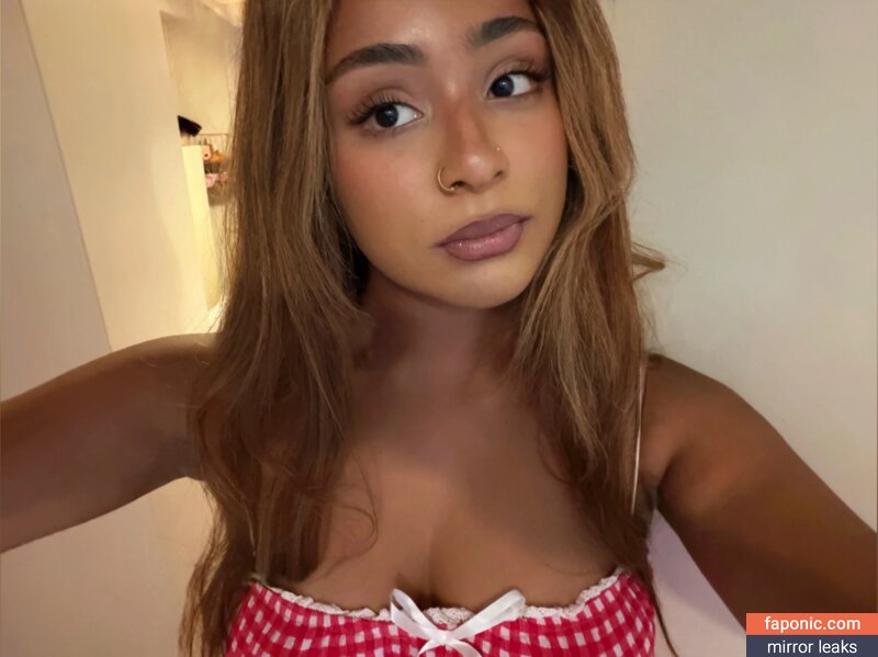 Lilyluvrr, luvrr.lily Сливы ню OnlyFans Фото #42