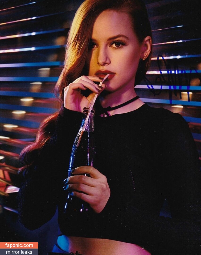 Madelaine Petsch, https:, madelainepetsch, madelame Сливы ню OnlyFans Фото #354