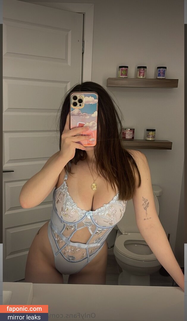 Quebecoises, abigaele, aichablack_vip, andiemodel Сливы ню OnlyFans/Patreon Фото #391