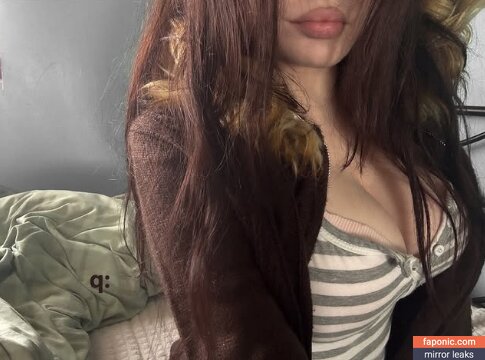 Robyn, robynsnotreal, rrr0byn, therealredrobyn Сливы ню OnlyFans Фото #122