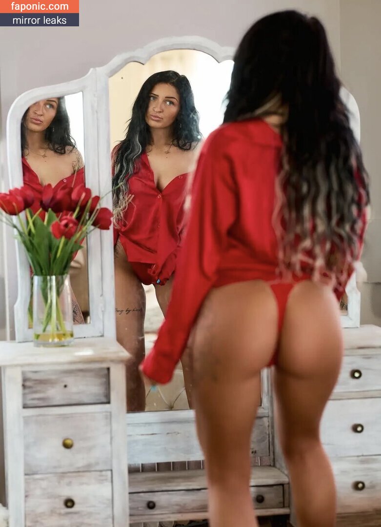 Petitetattedplati, Ronika Eskins, ronika_eskins Сливы ню OnlyFans Фото #19