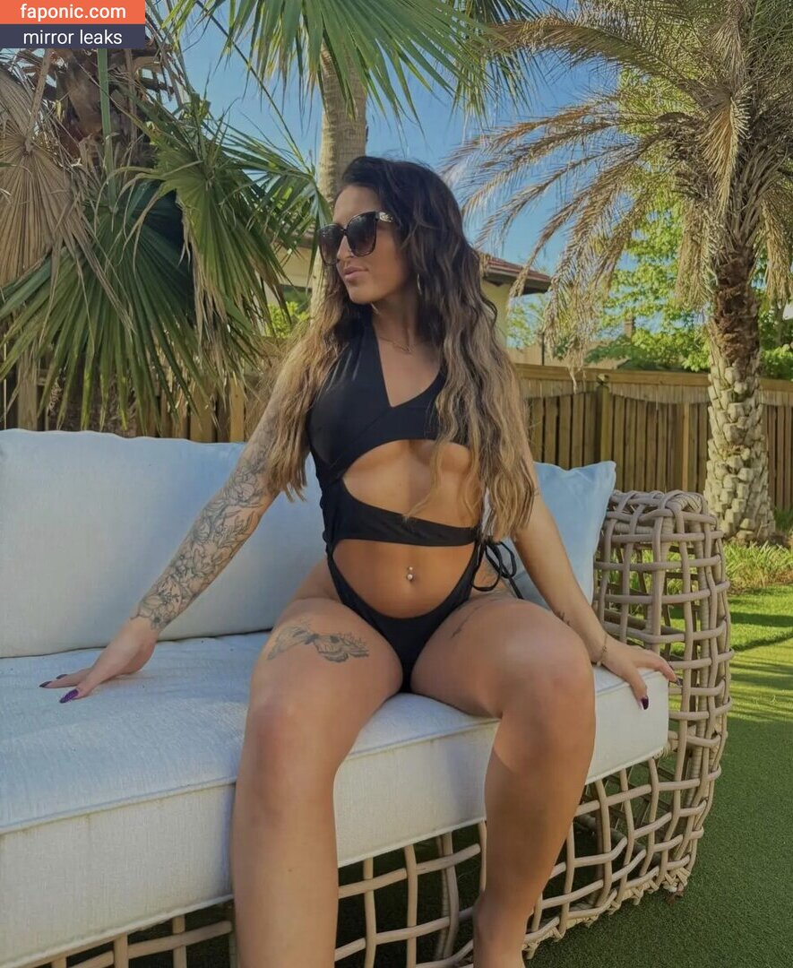 Petitetattedplati, Ronika Eskins, ronika_eskins Сливы ню OnlyFans Фото #22