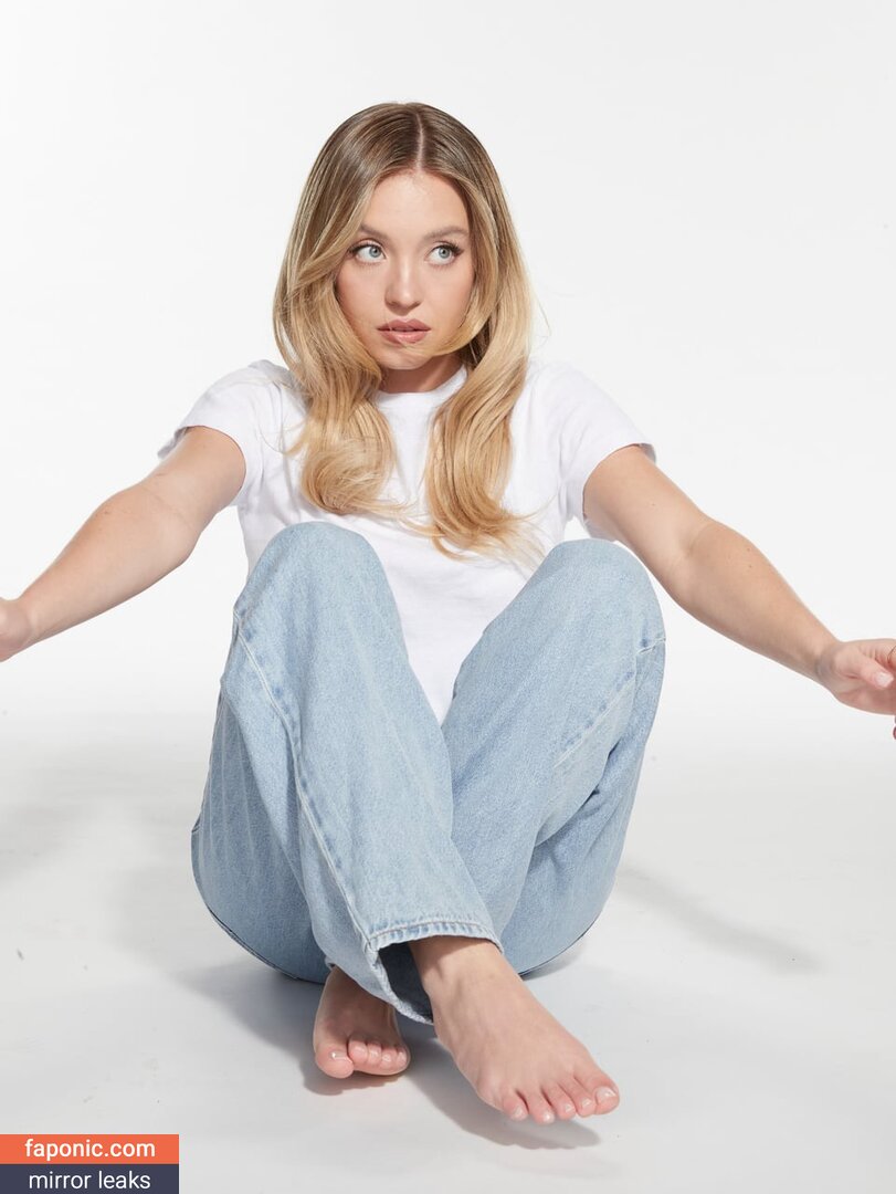 Sydney Sweeney, gal_gadot, https:, sydney_sweeney Сливы ню OnlyFans Фото #182