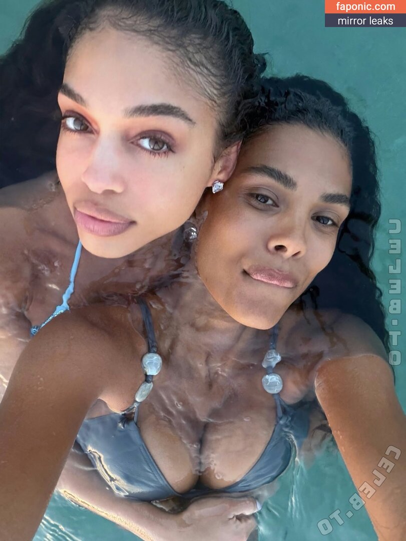 Tina Kunakey, tinakworld, tinariccia Сливы ню  Фото #7