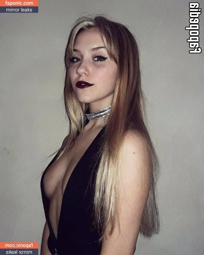 Vaalenborelli, Valentina Borelli Сливы ню  Фото #6