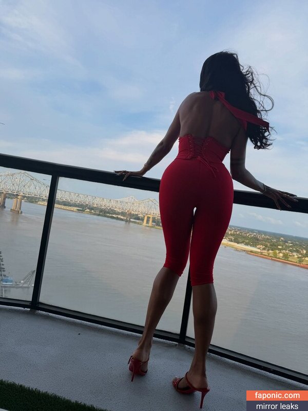 Zoey Sinn, zoeyxsinn Сливы ню OnlyFans Фото #20