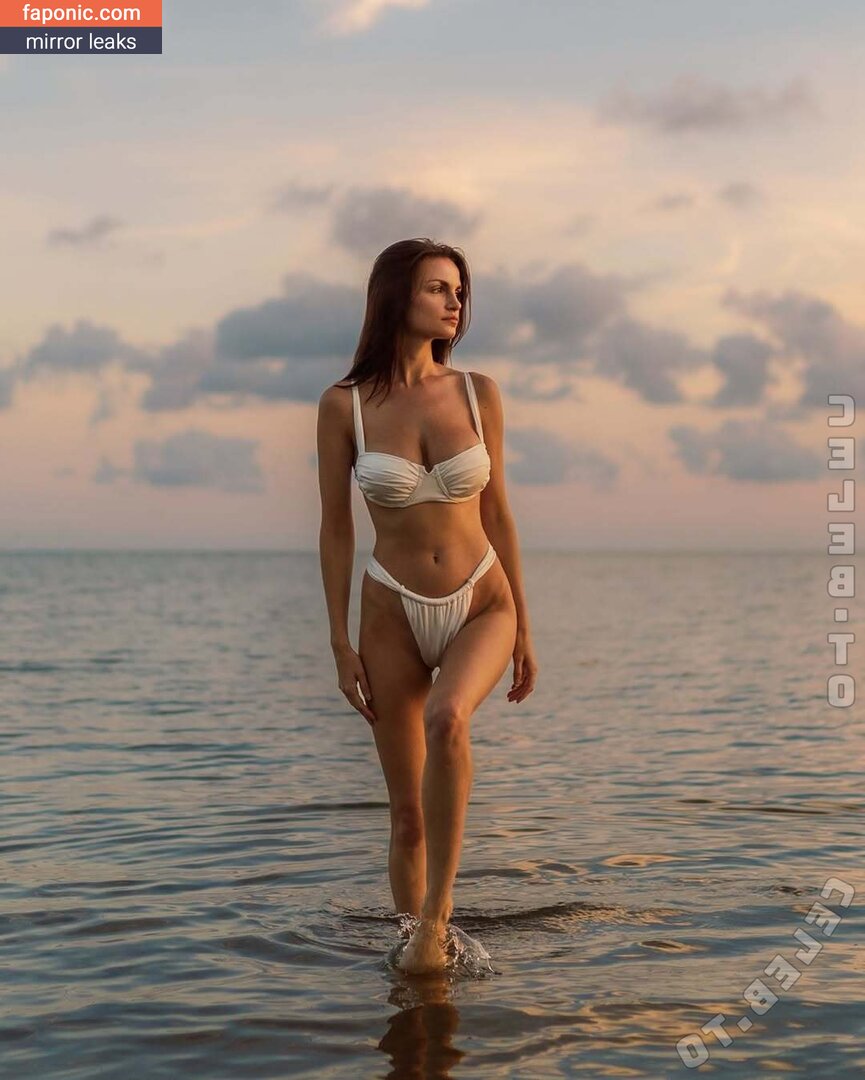 Alexis Reed, lexi_lou_thur, lexilouthur Сливы ню OnlyFans Фото #36