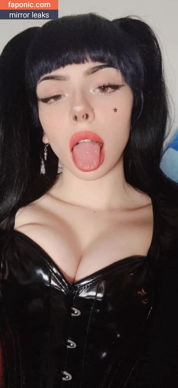 Emma Langevin, emmalangevin, emmalangevinxo Сливы ню OnlyFans Фото #520