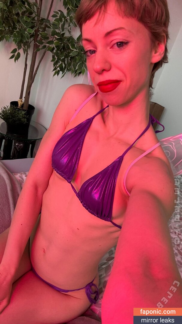 Die Militante Veganerin, Die Wilde Veganerin, diewildeveganerin Сливы ню OnlyFans Фото #196