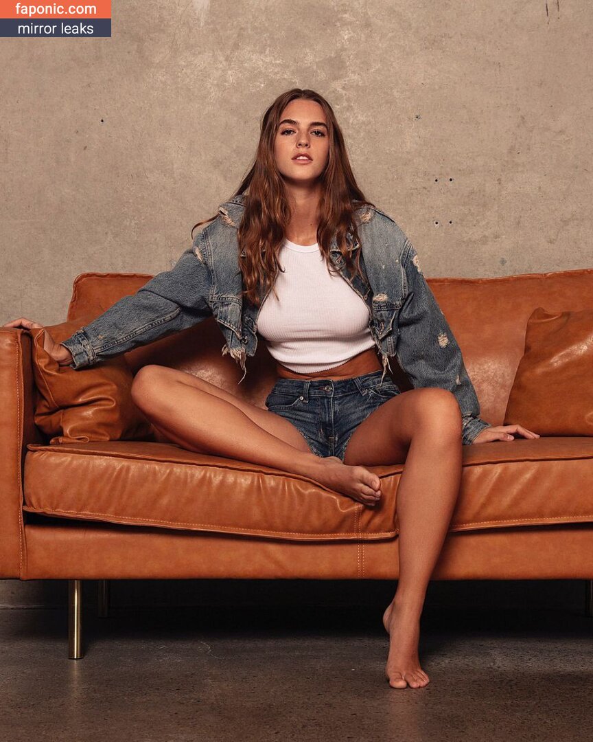 Emily Feld, emily.feld Сливы ню OnlyFans Фото #1706