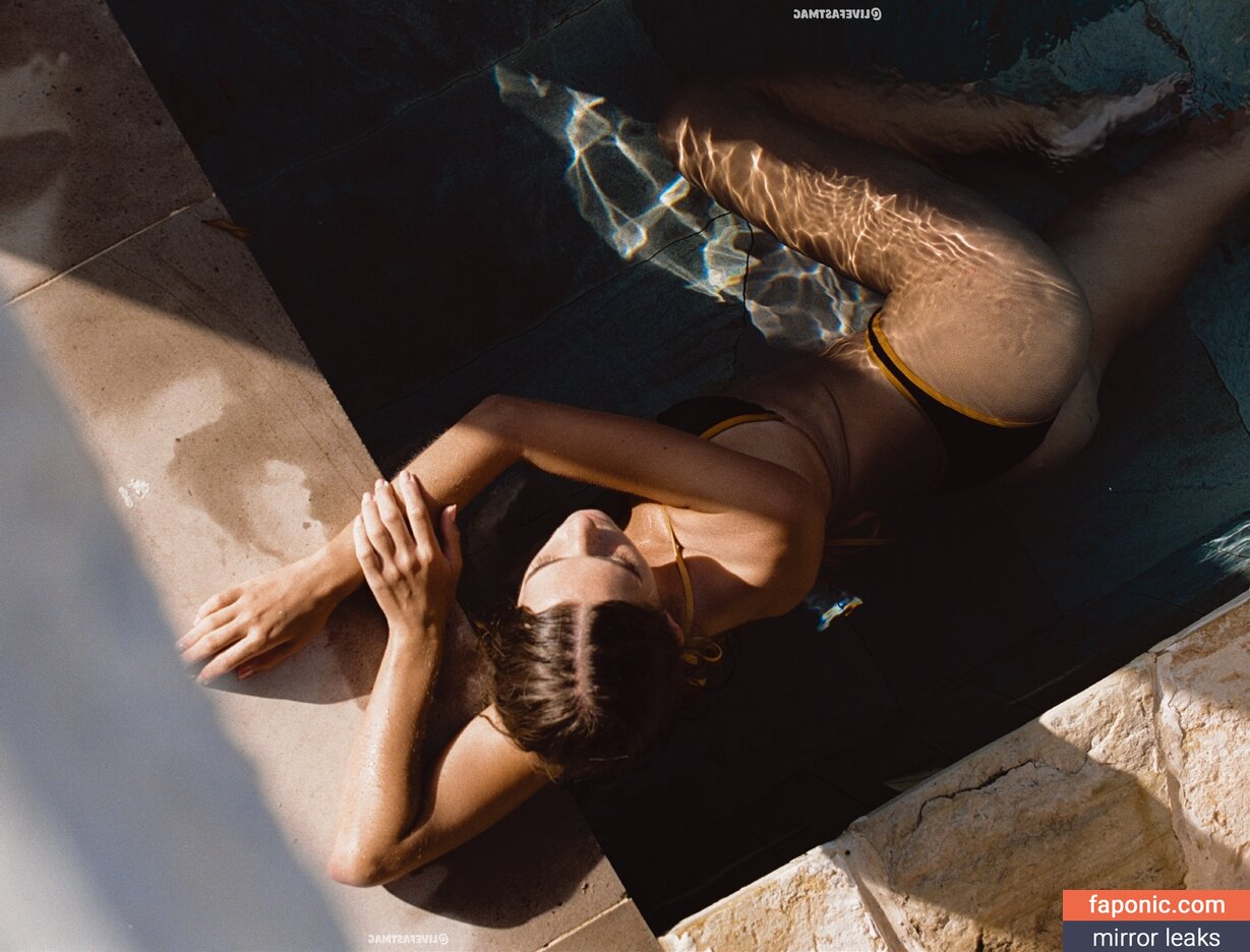 Emily Feld, emily.feld Сливы ню OnlyFans Фото #2982