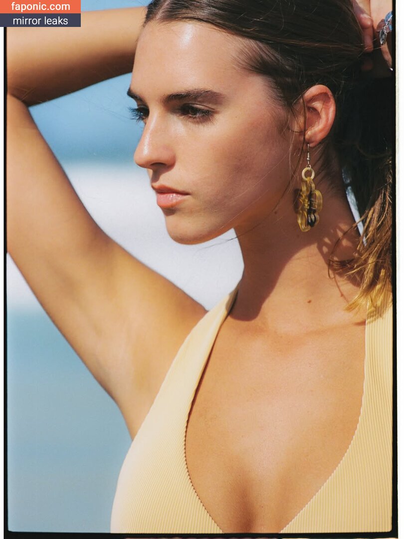Emily Feld, emily.feld Сливы ню OnlyFans Фото #3157