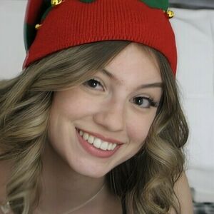 Emmavpng