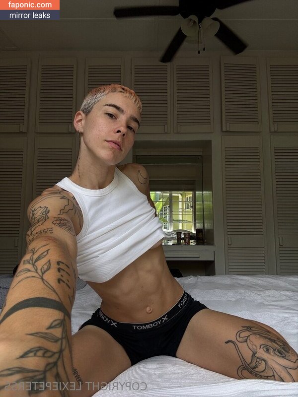 Lexiepeterss, sexylexie Сливы ню OnlyFans Фото #7