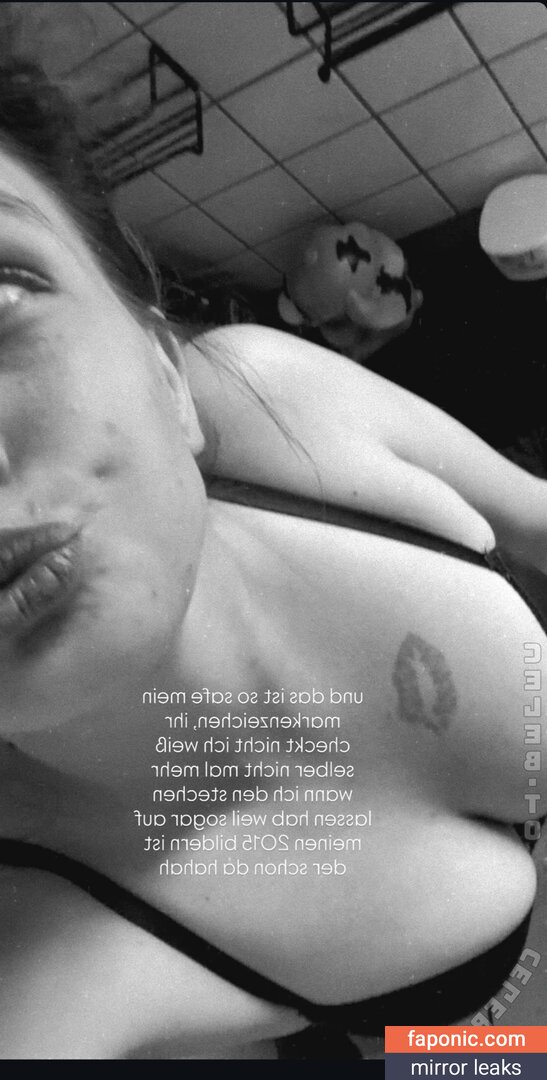 Lisa Sheepi, ursheepibaby Сливы ню OnlyFans Фото #1