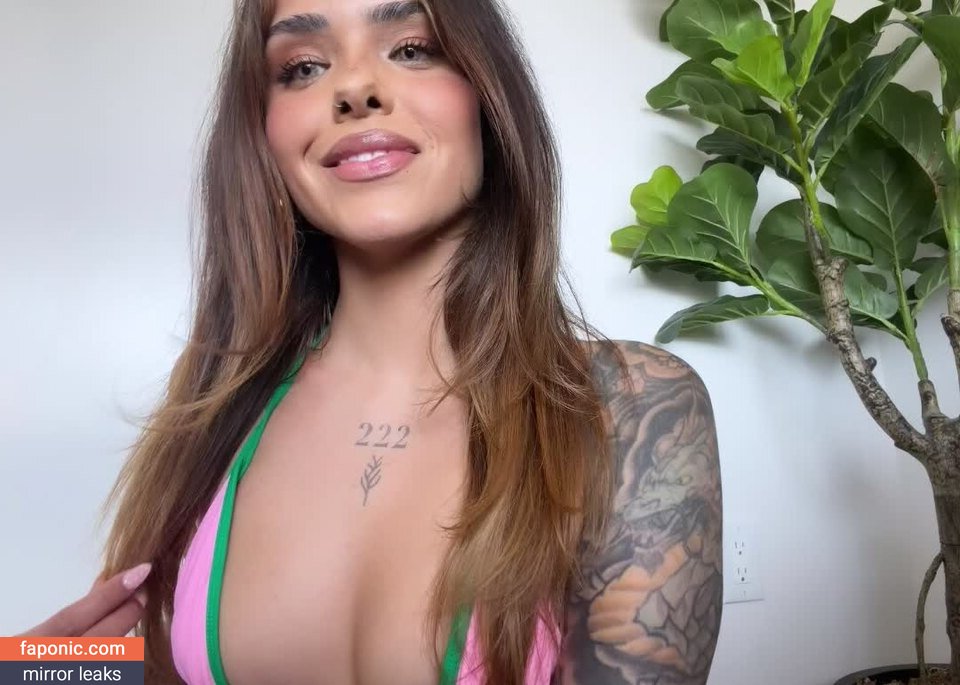Reikatara, frenchiarmelle, ritaora Сливы ню OnlyFans Фото #37