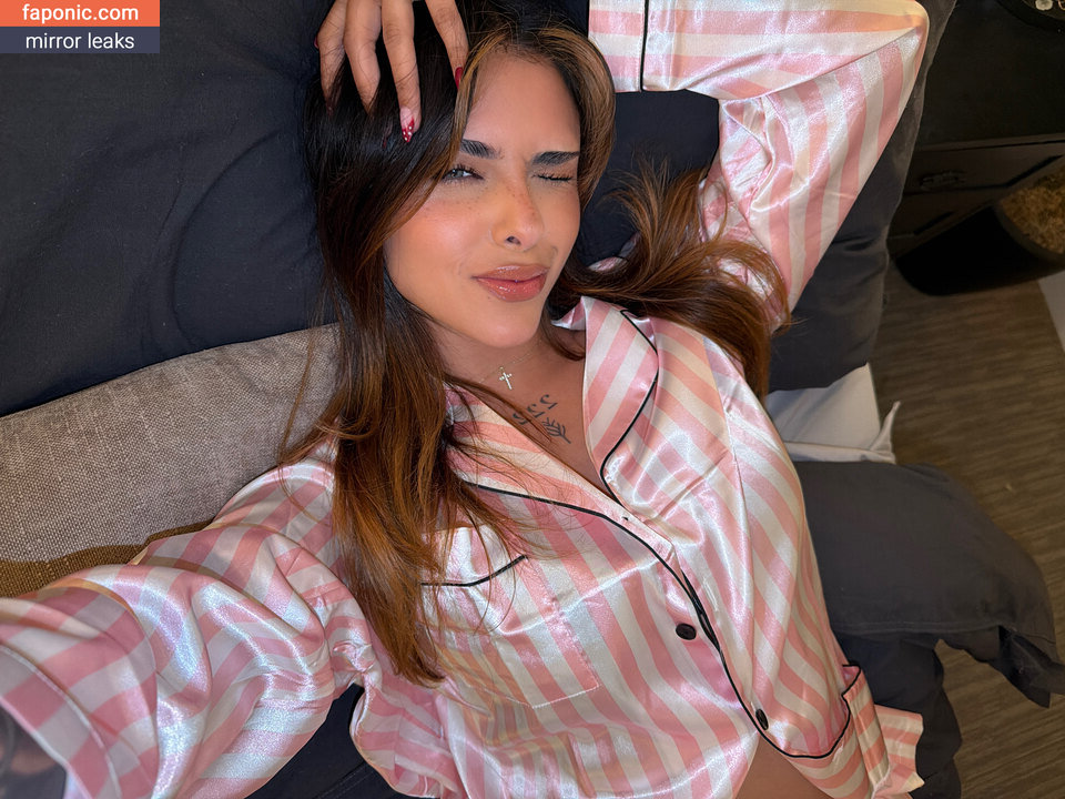 Reikatara, frenchiarmelle, ritaora Сливы ню OnlyFans Фото #38