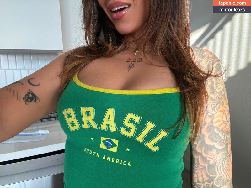Reikatara, frenchiarmelle, ritaora Сливы ню OnlyFans Фото #45