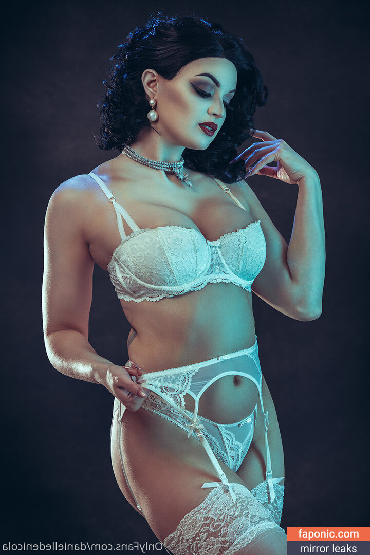 Danielle Denicola, danielledenicola, danielledenicolaofficial, danielledenicolavip, daniellednicola, https: Сливы ню OnlyFans/Patreon Фото #69