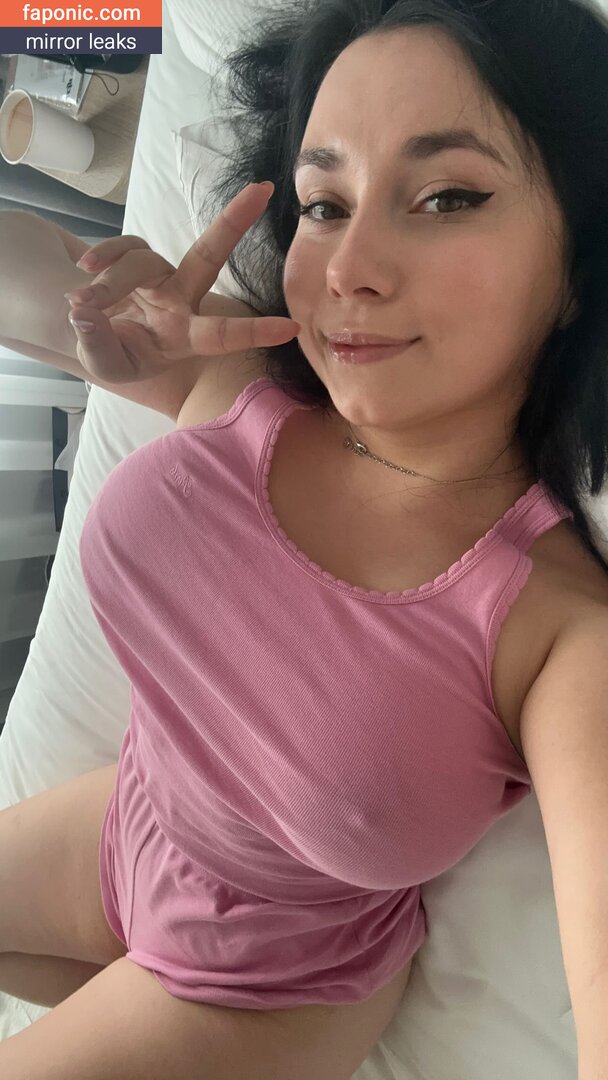 Miniloonaa, mini.loona Сливы ню OnlyFans Фото #1