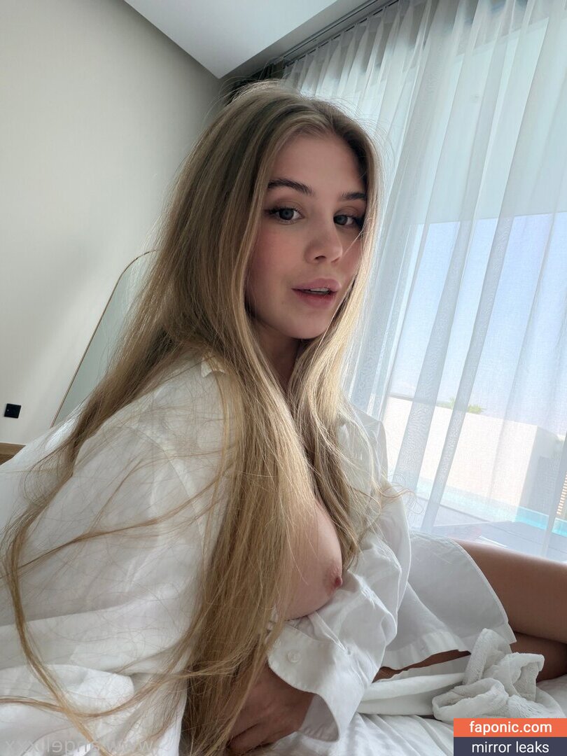 Angel Phub, AngelPH, angel.phub, angelphub, littleangelph Сливы ню OnlyFans Фото #35