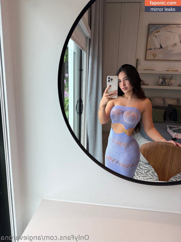 Angie Varona, angievarona Сливы ню OnlyFans Фото #16