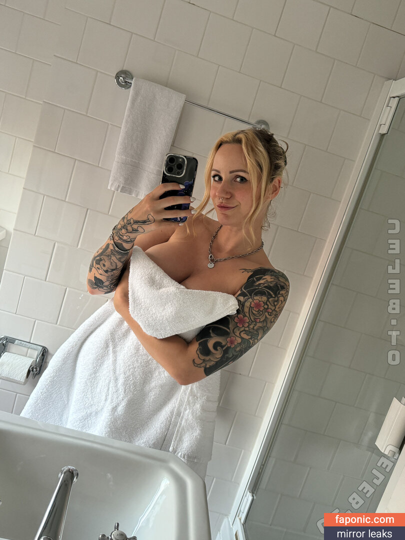 Loonakia, https: Сливы ню OnlyFans/Patreon Фото #30