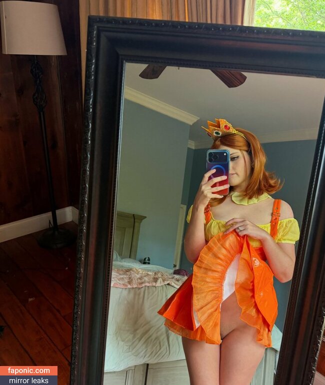 HaeSicks, Shaelynnjade, biancasotelo14 Сливы ню OnlyFans Фото #563