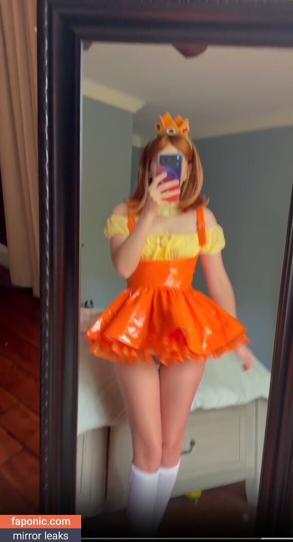 HaeSicks, Shaelynnjade, biancasotelo14 Сливы ню OnlyFans Фото #569