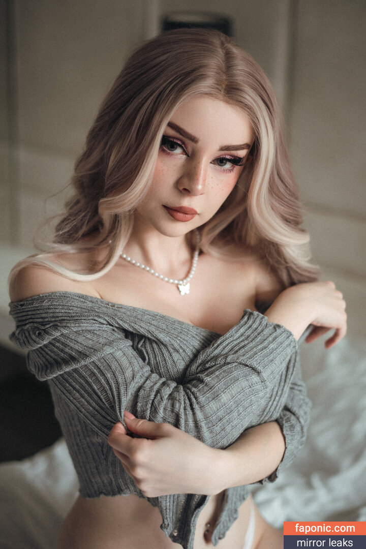 Cherrievelvet, cherrievelvet_ Сливы ню OnlyFans Фото #4
