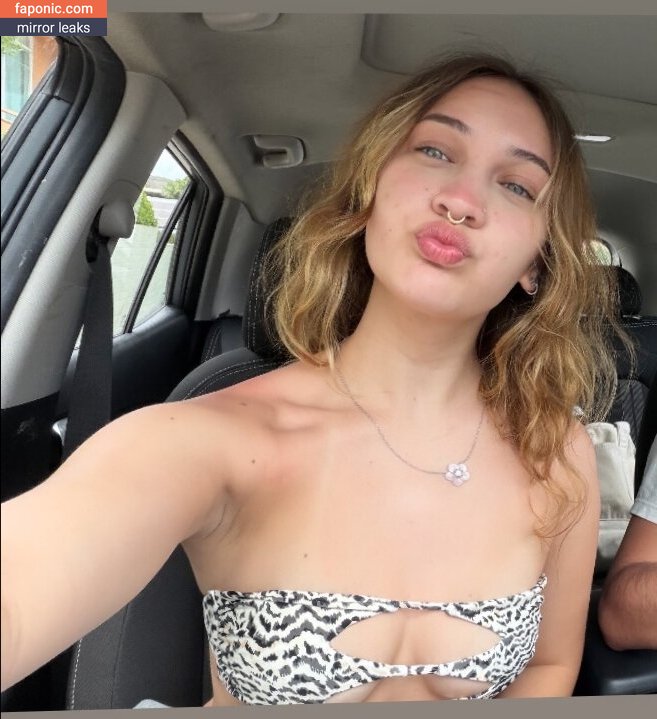 Halia Beamer, HaliaBeamer, aloha_halia Сливы ню OnlyFans Фото #370