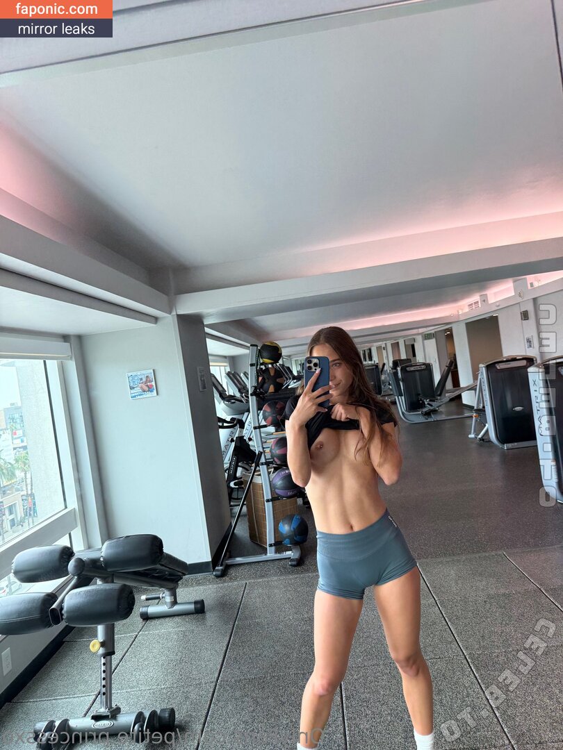 Brooklyn Rose, Emma Strickland, emma_strickland8400, petite.princessxo Сливы ню OnlyFans Фото #41