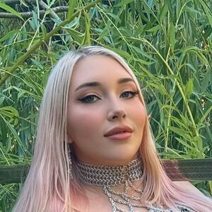 AngelicFuckDoll