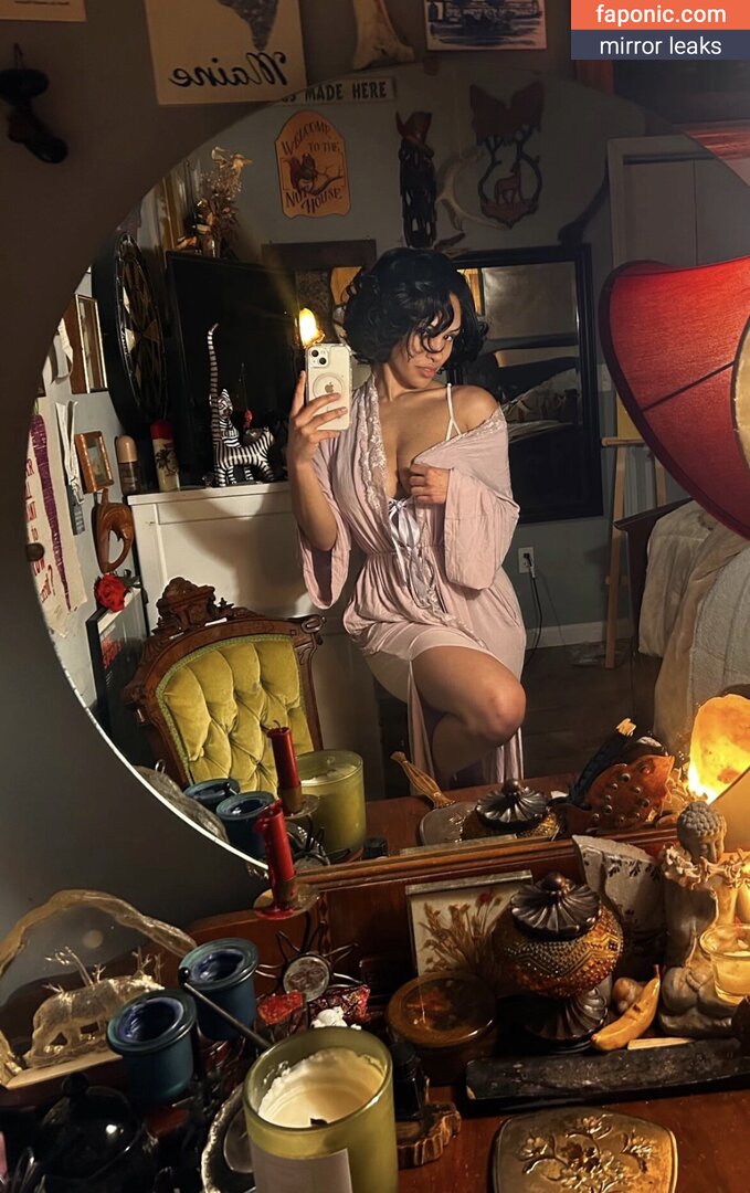 Aaliyeezy, theallierae Сливы ню OnlyFans Фото #474