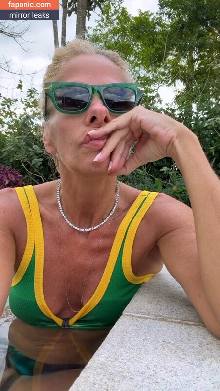 Adriane Galisteu, galisteuoficial Сливы ню  Фото #330