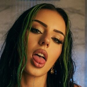 Malerin Dilara